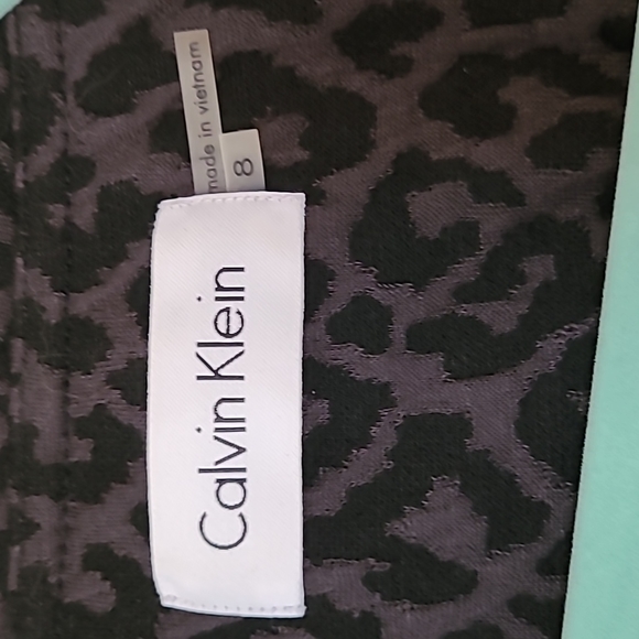 Calvin Klein open Blazer. - Picture 2 of 3